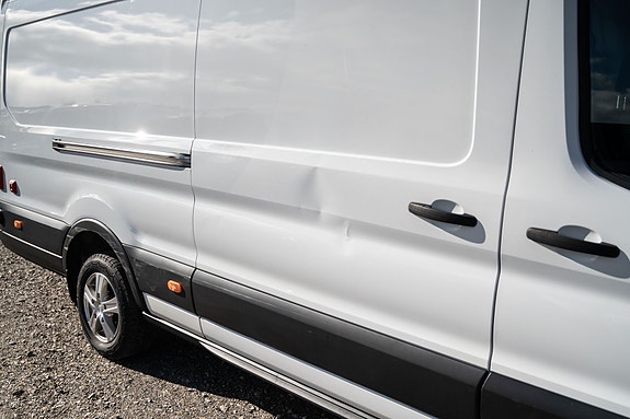Ford Transit 10 of 28