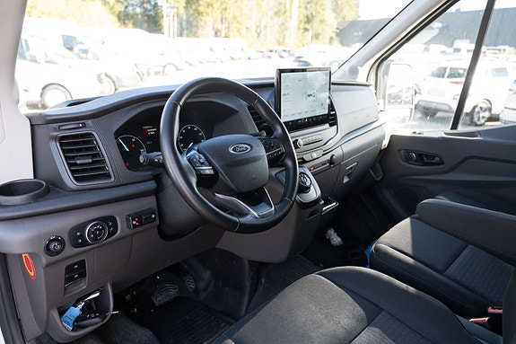 Ford Transit 11 of 28