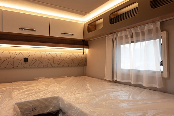 Weinsberg Carasuite 650 MEG Edition Spicy 28 of 30