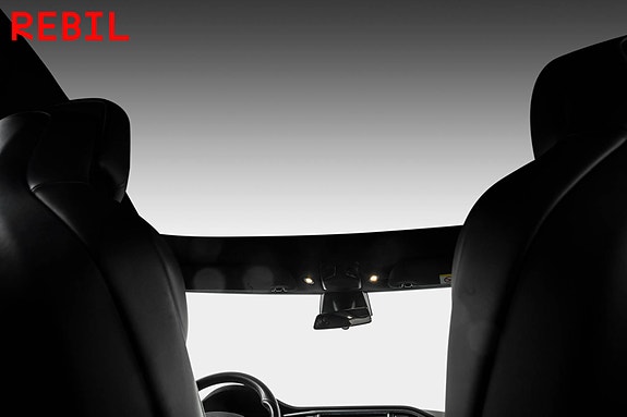 Tesla Model S 20 of 24