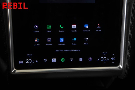 Tesla Model S 22 of 24