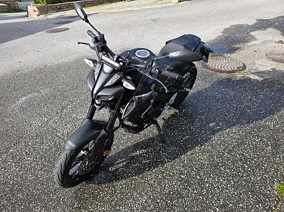 Yamaha MT-125 7 of 8