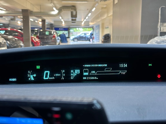 Toyota Prius 14 of 25