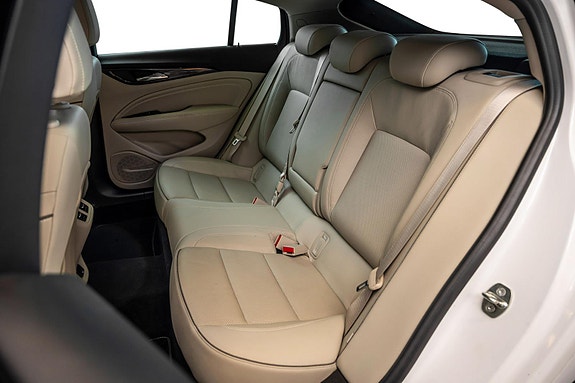 Opel Insignia 12 of 28