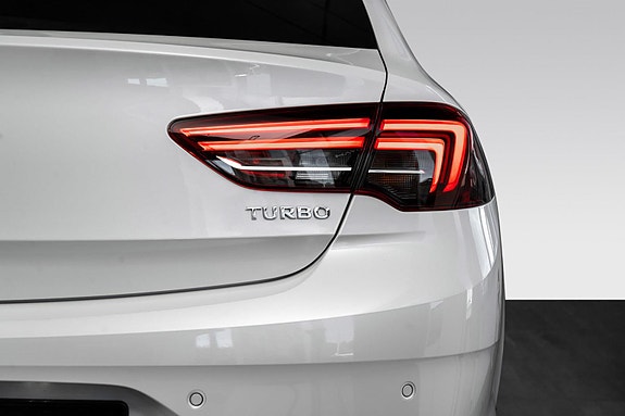 Opel Insignia 8 of 28