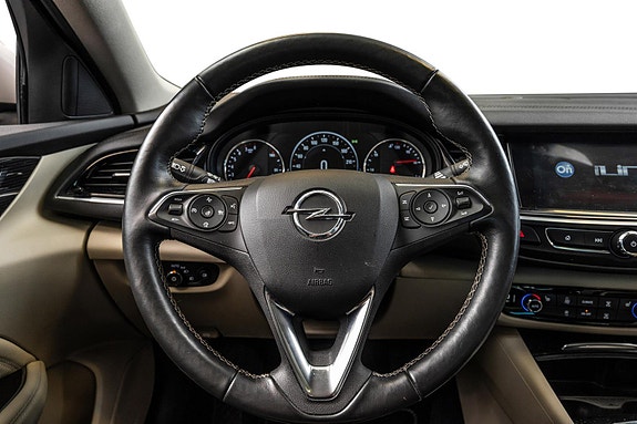 Opel Insignia 14 of 28