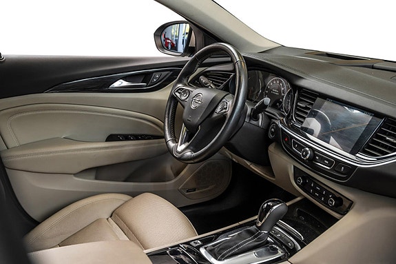 Opel Insignia 28 of 28