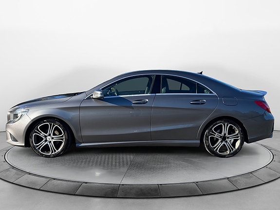 Mercedes-Benz CLA180 7 of 14