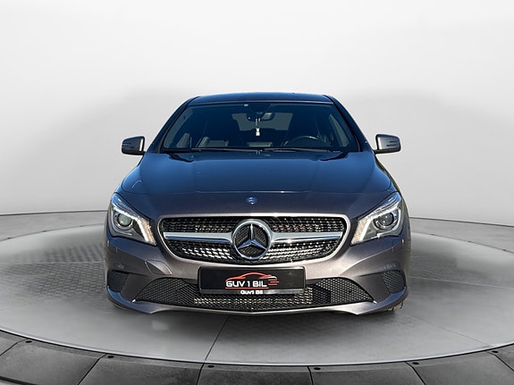 Mercedes-Benz CLA180 2 of 14