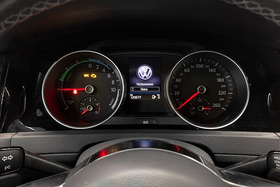 Volkswagen Golf VII 8 of 14