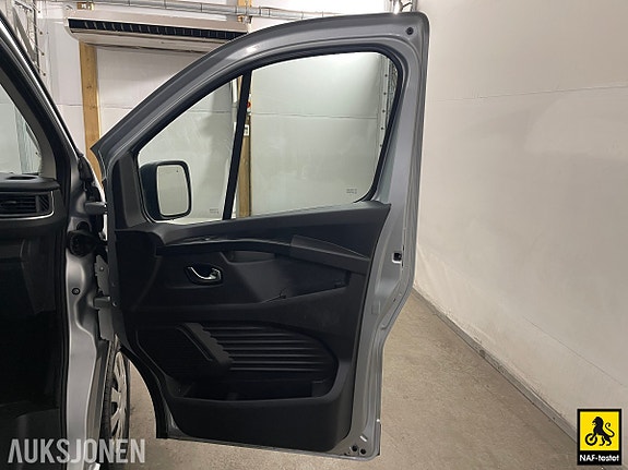 Nissan Primastar 23 of 30