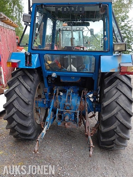Ford 4610 5 of 7