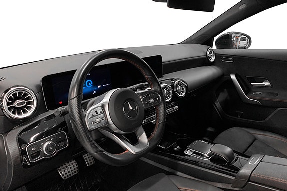 Mercedes-Benz A250 e 2 of 13