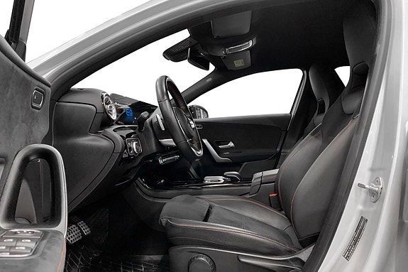 Mercedes-Benz A250 e 9 of 13
