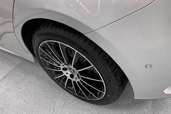 Mercedes-Benz A250 e 8 of 13