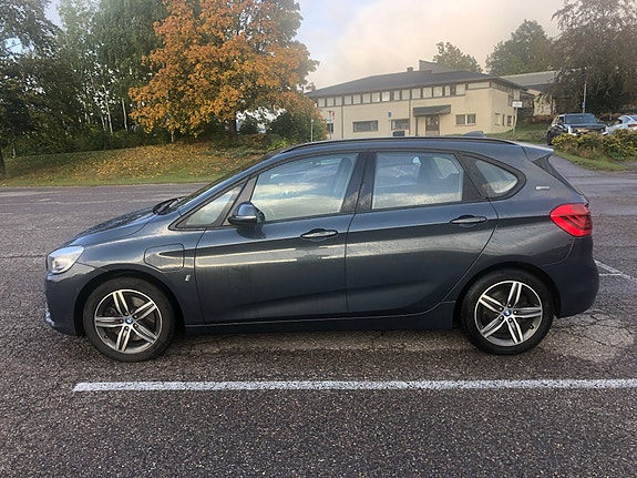 BMW 225xe