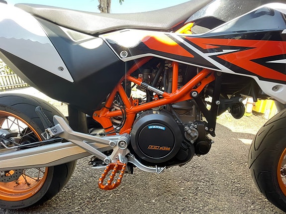 KTM 690 SMC R 12 of 30