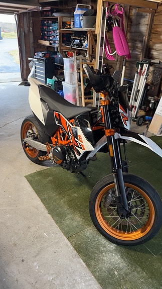 KTM 690 SMC R 15 of 30