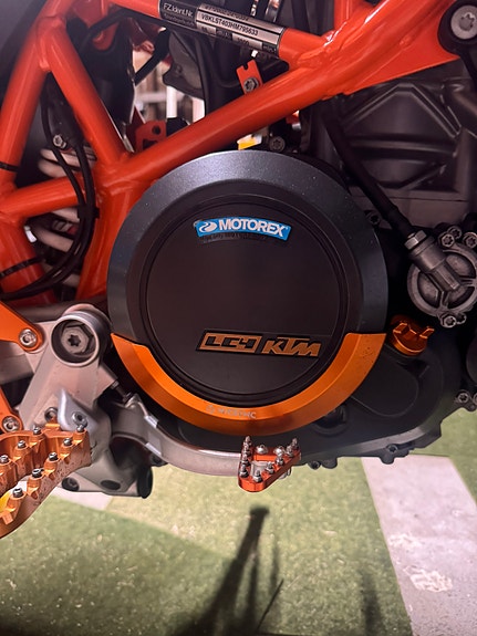 KTM 690 SMC R 25 of 30