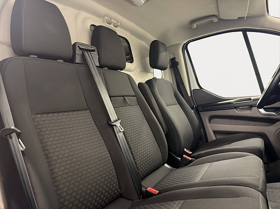 Ford Transit Custom 15 of 30