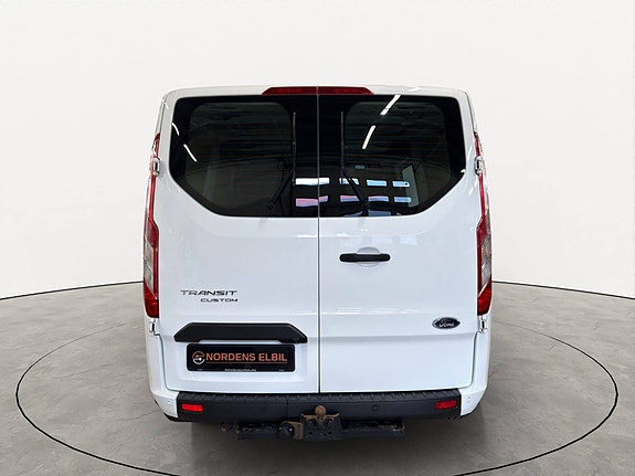 Ford Transit Custom 10 of 30