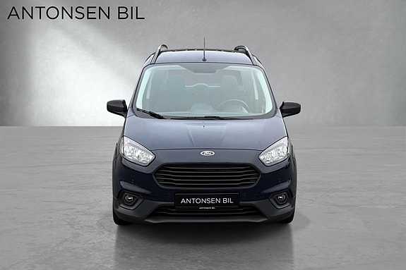 Ford Transit Courier 2 of 13