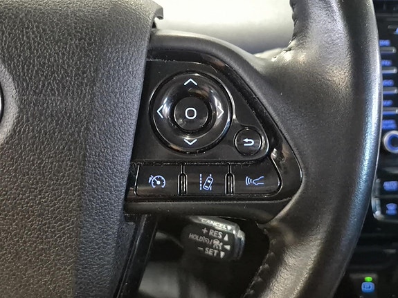 Toyota Prius 21 of 27