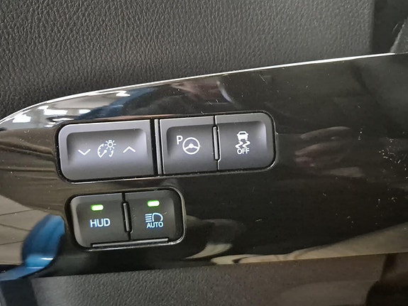 Toyota Prius 23 of 27