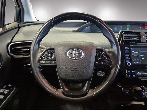 Toyota Prius 17 of 27