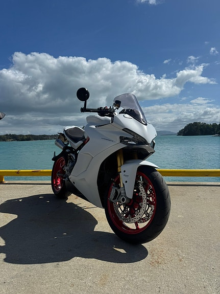 Ducati SuperSport 2 of 26