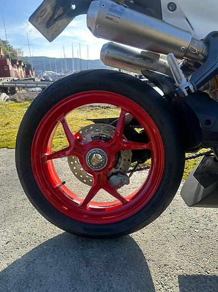Ducati SuperSport 7 of 26