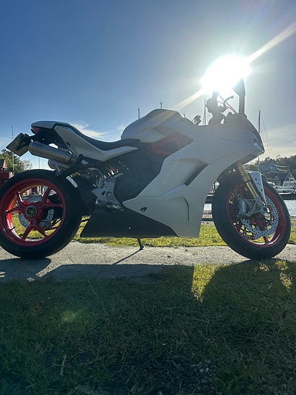 Ducati SuperSport 8 of 26