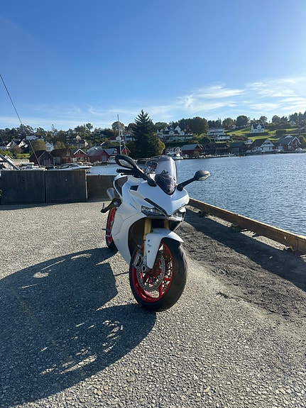 Ducati SuperSport 23 of 26