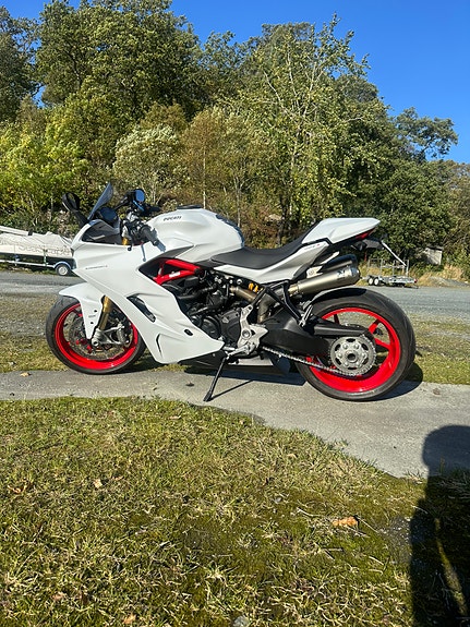 Ducati SuperSport 16 of 26