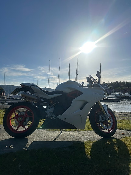 Ducati SuperSport 18 of 26