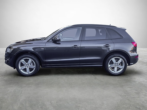 Audi Q5 2 of 20