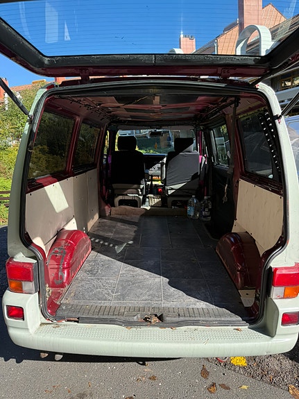 Volkswagen Caravelle 6 of 19