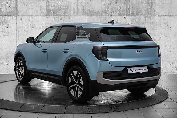 Ford Explorer 3 of 23