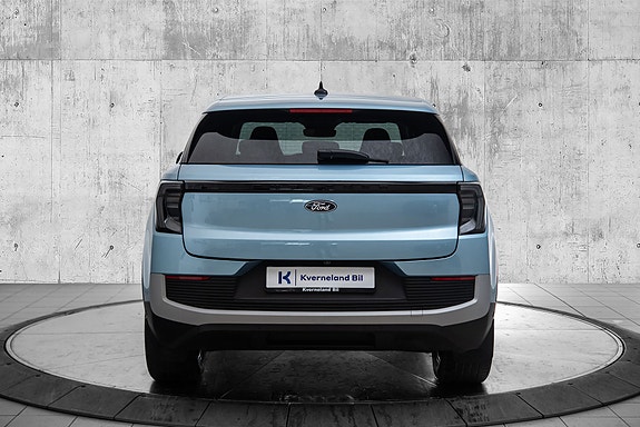 Ford Explorer 4 of 23