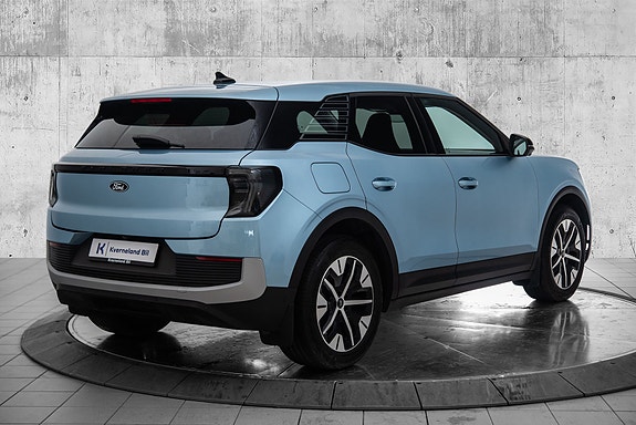 Ford Explorer 5 of 23