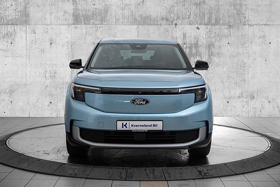 Ford Explorer 8 of 23