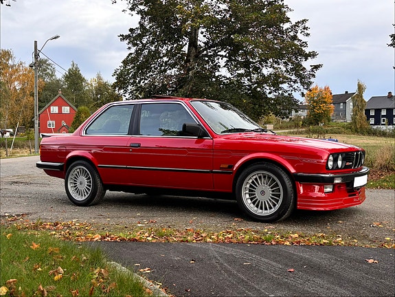Alpina B6 12 of 30