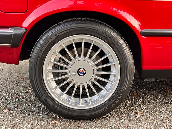 Alpina B6 17 of 30
