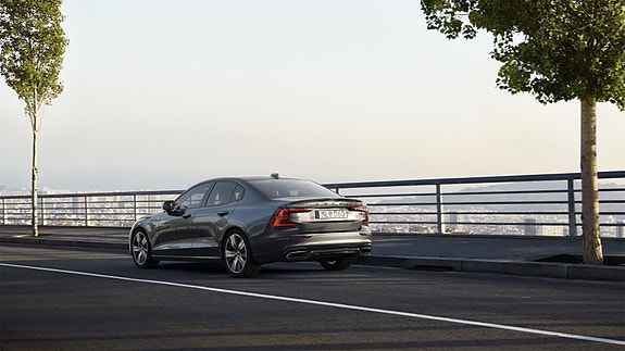 Volvo S60 11 of 22