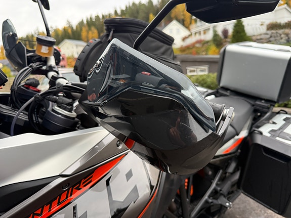 KTM 1190 Adventure 8 of 23