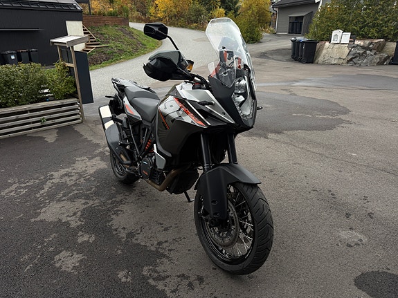 KTM 1190 Adventure 20 of 23