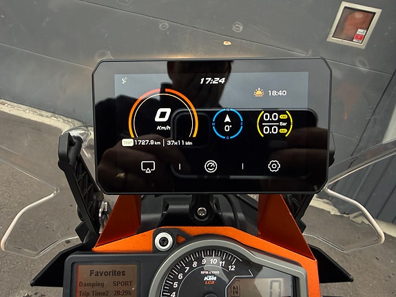 KTM 1190 Adventure 9 of 23