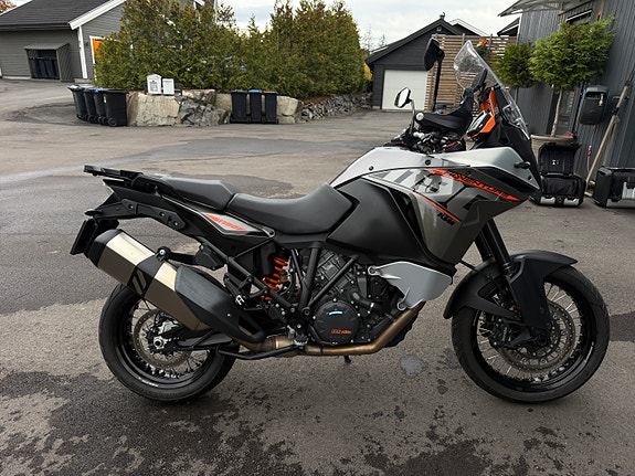 KTM 1190 Adventure 18 of 23
