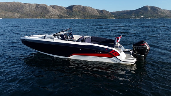 Hydrolift X26S R  / Mercury 450R / Garmin / Niroxx / Baugprop / Stereo 6 of 16