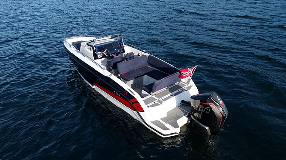 Hydrolift X26S R  / Mercury 450R / Garmin / Niroxx / Baugprop / Stereo 8 of 16